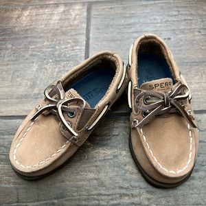 Brand new sperrys